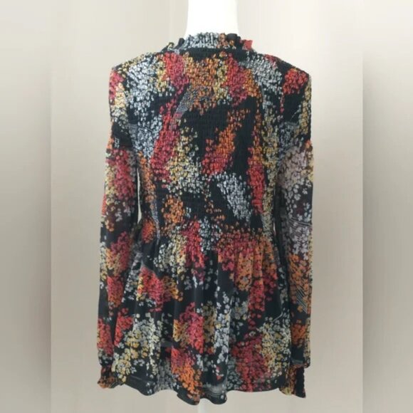 Akemi +Kin Peasant Babydoll Blouse - Picture 2 of 3